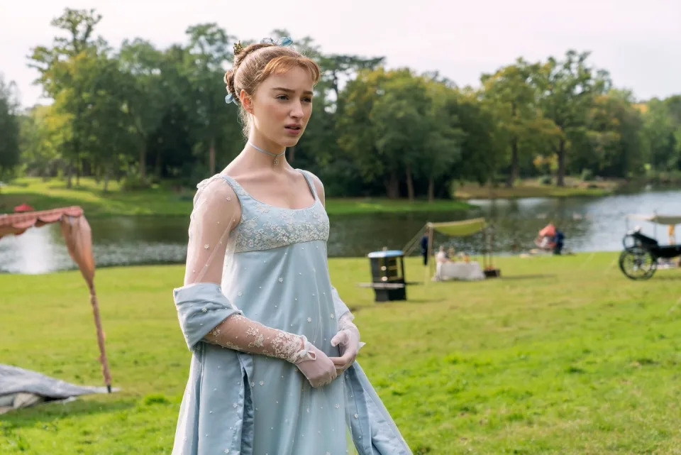 phoebe dynevor, bridgerton, season 1