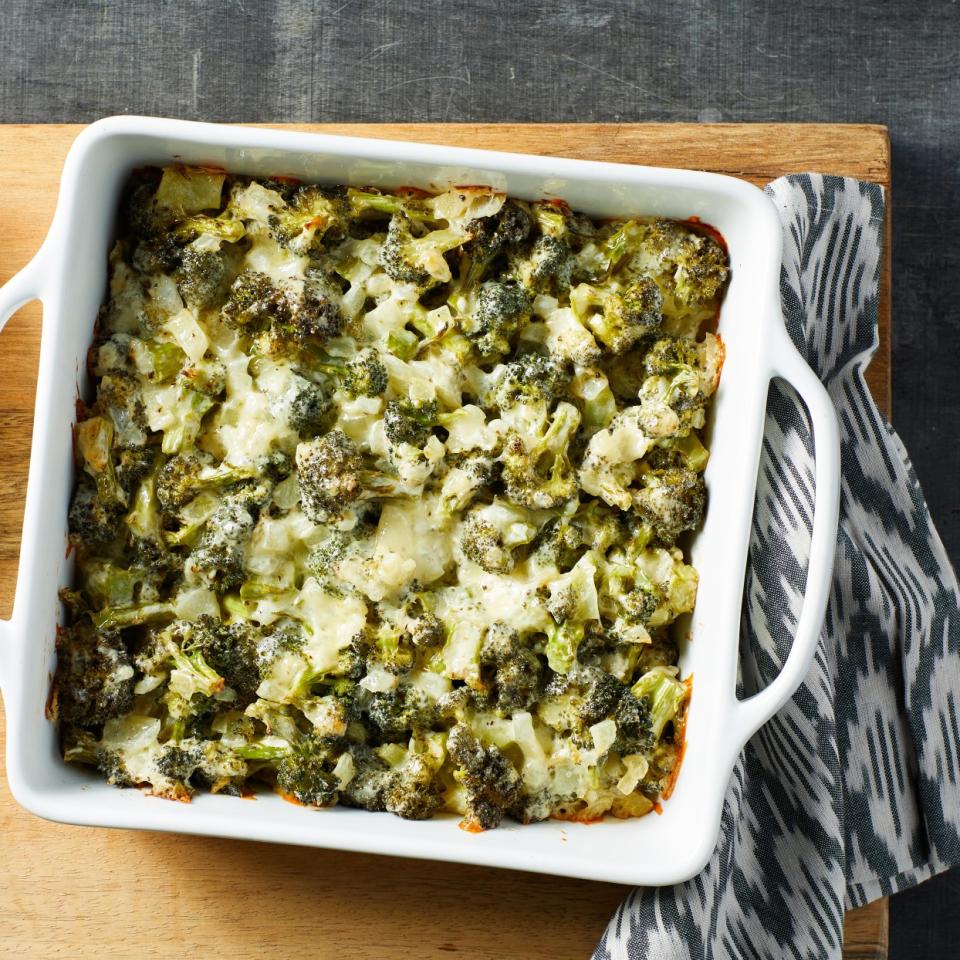 Low-Carb Broccoli & Cheddar Casserole