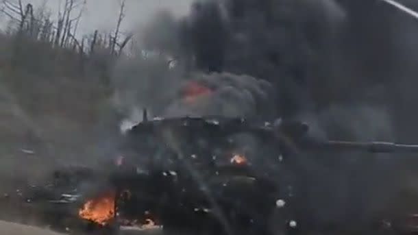 capture of destroyed challenger 2 tank of ukrainian army