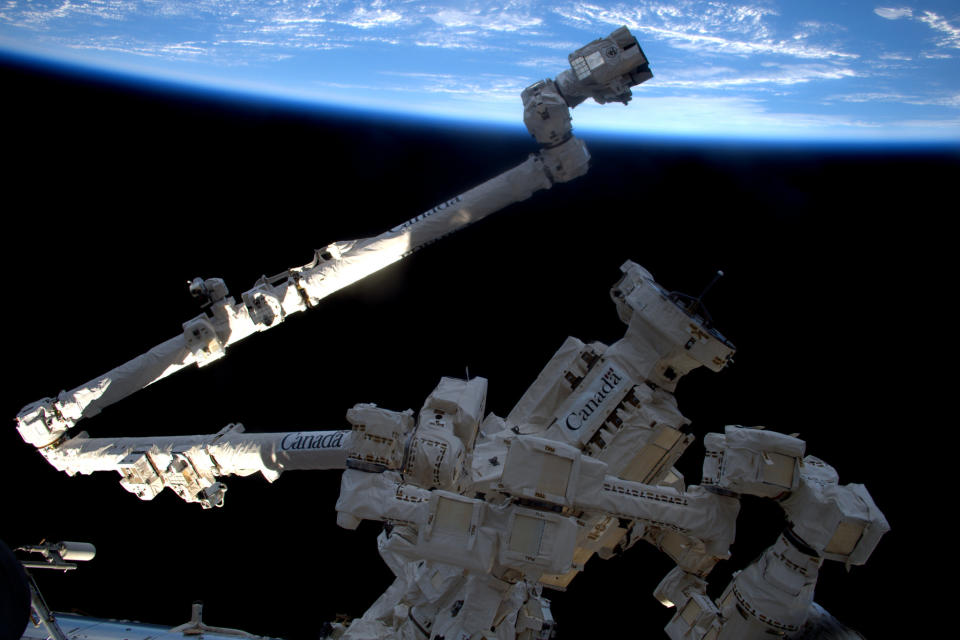Happy Birthday, Canadarm2! Spacecraft-Grabbing Robotic Arm Turns 16