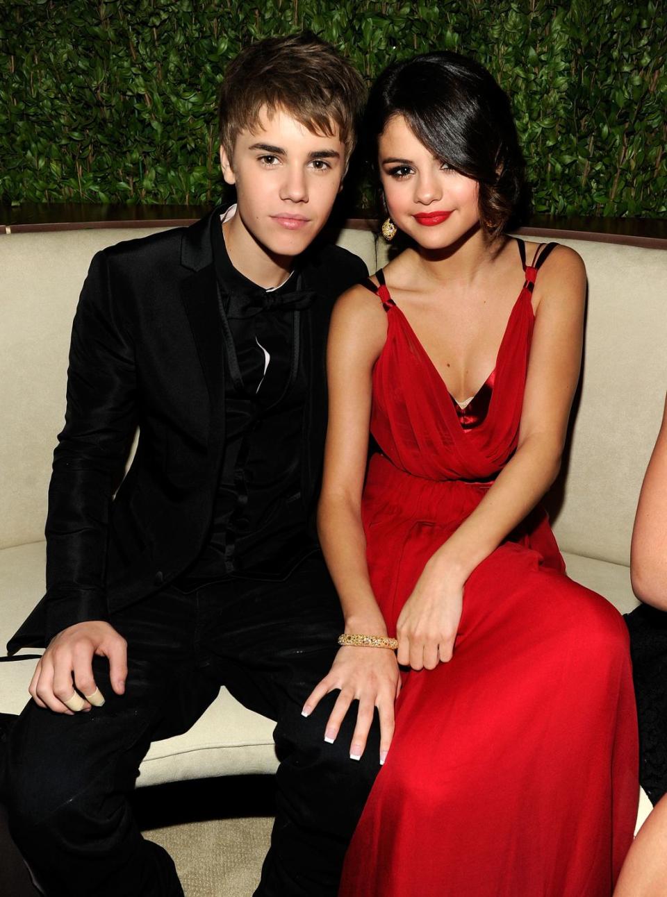 2011: Justin Bieber Allegedly Cheats on Selena Gomez