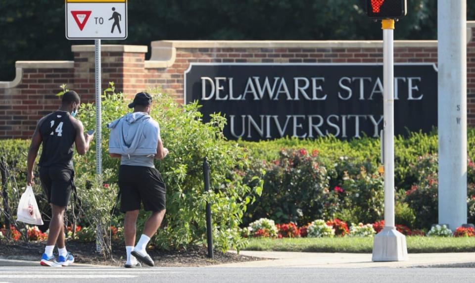 Delaware State University students enter the Dover campus during the Covid-19 pandemic. Dsu Covid