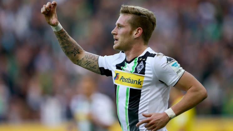 <p>Die „Rheinische Post“ hat berichtet, dass Werder Bremen an Gladbachs ehemaligen deutschen Nationalspieler Andre Hahn starkes Interesse bekundet. Frank Baumann wollte die „Gerüchte nicht kommentieren. Es gibt in der Bundesliga viele interessante Spieler.“ Aber Hahn könnte sich den Bremern für knapp vier Millionen Euro anschließen und Gnabry ersetzen, der… (Getty Images)</p>