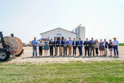 The group cuts a golden fiber cable to symbolize unity in connecting rural 
areas through fiber broadband.