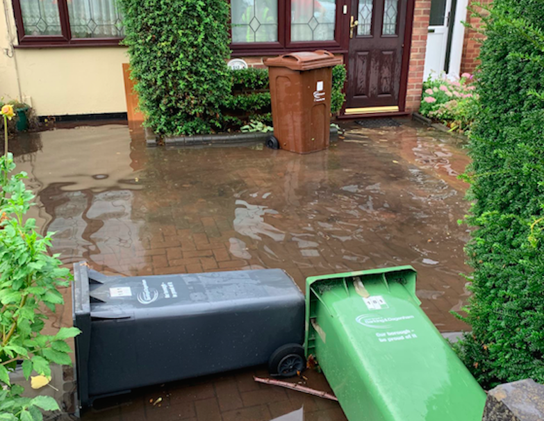 A downpour in Dagenham caused flash flooding on Sunday. (Lee Herwig/Twitter)