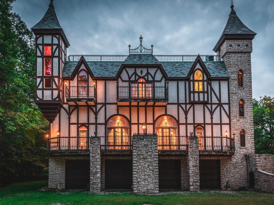 Detailing on the exterior of LeBlanc Castle in Rochester, Michigan, a Medieval-inspired castle.