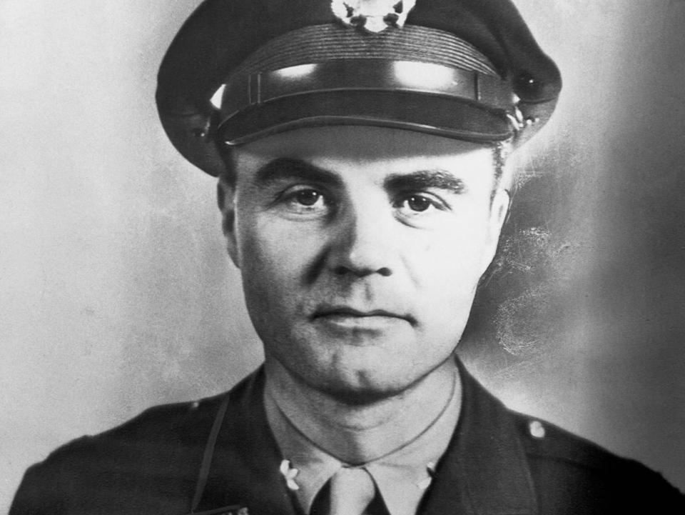 A portrait of Colonel Paul Tibbets taken on January 1, 1940.
