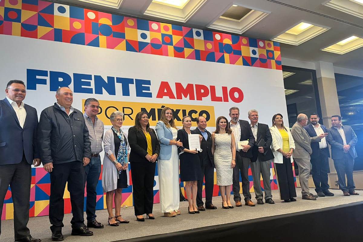 Lanzan convocatoria para registro de aspirantes a candidato presidencial de Va por México. Foto: Gabriela Soto