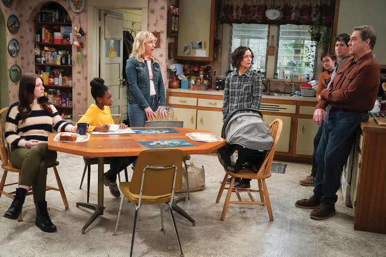 La secuela de Roseanne, The Conners, se propuso corregir "errores" del original