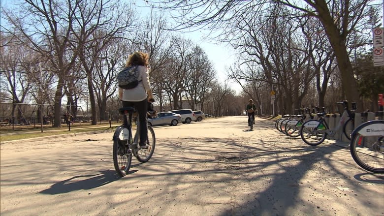 'It's scary': Bixi users worry about potholes on 1st day of season