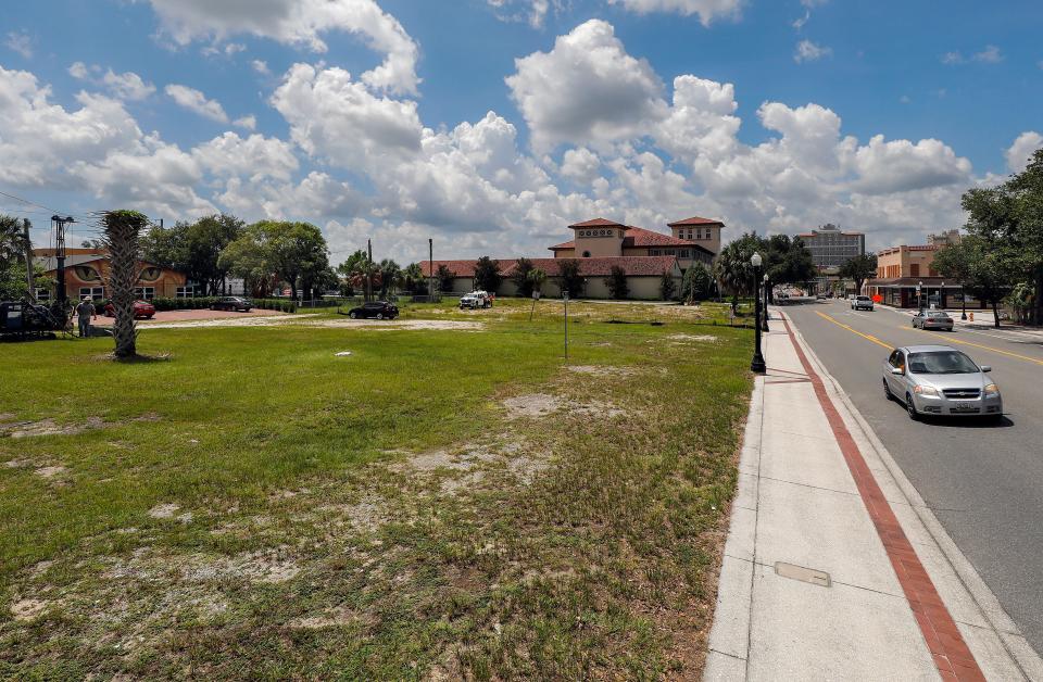 The 300 block of North Massachusetts Avenue in Lakeland, where Gregory Fancelli plans a mixed-use development.