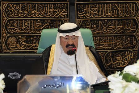 Saudi Arabia's King Abdullah bin Abdulaziz speaks at the opening ceremony of the Organisation of Islamic Conference (OIC) summit in Mecca in this August 14, 2012 file photo. REUTERS/Hassan Ali/Files