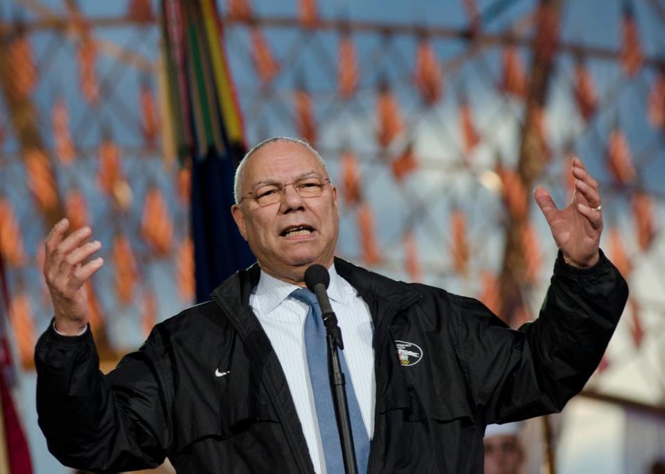 Colin Powell speaks during the 2011 National Memorial Day Concert (Getty Images)