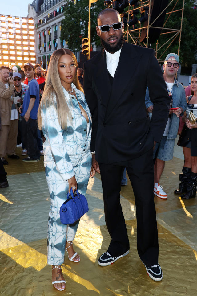 Beyoncé delights the crowds on the front row of the Louis Vuitton by  Pharrell Williams show