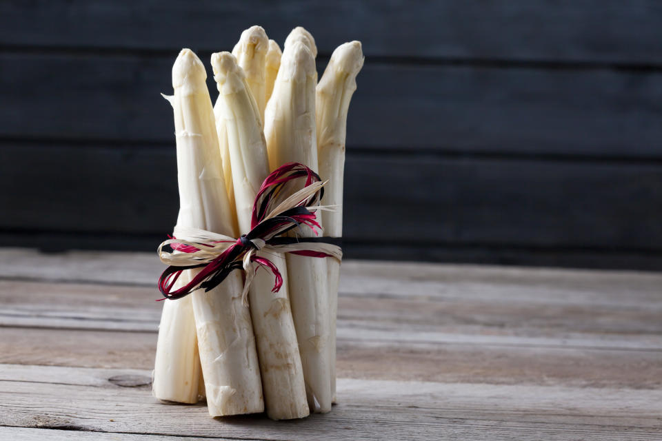 Bunch of white asparagus