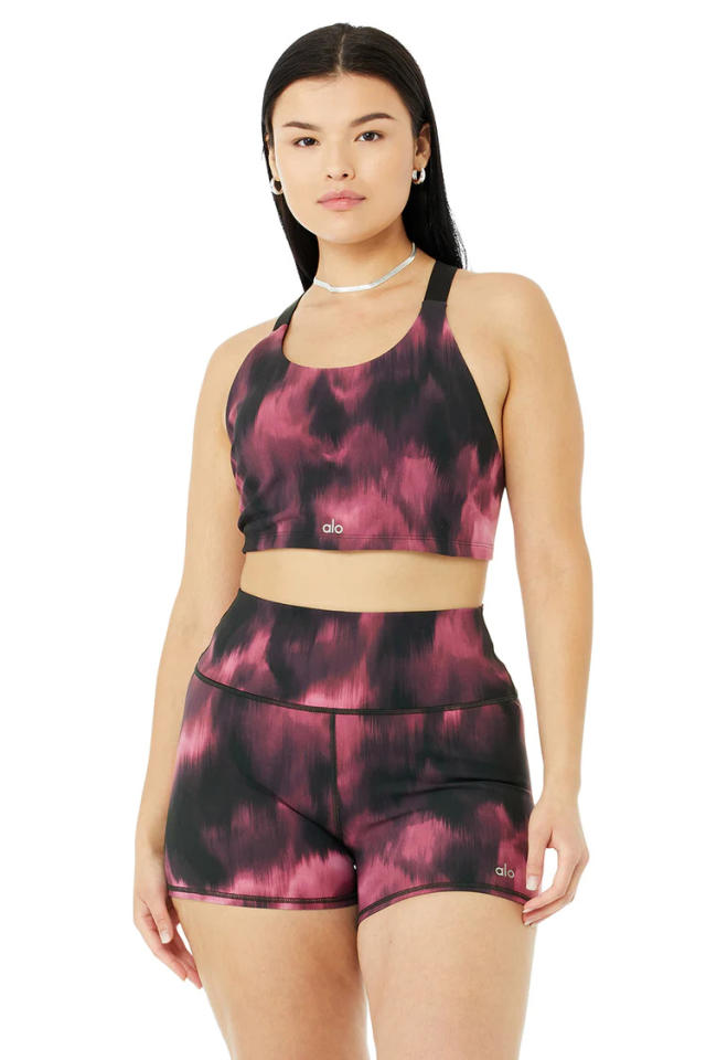Cute activewear set on sale PS. Herbal is currently at 40% off 😮‍💨💳