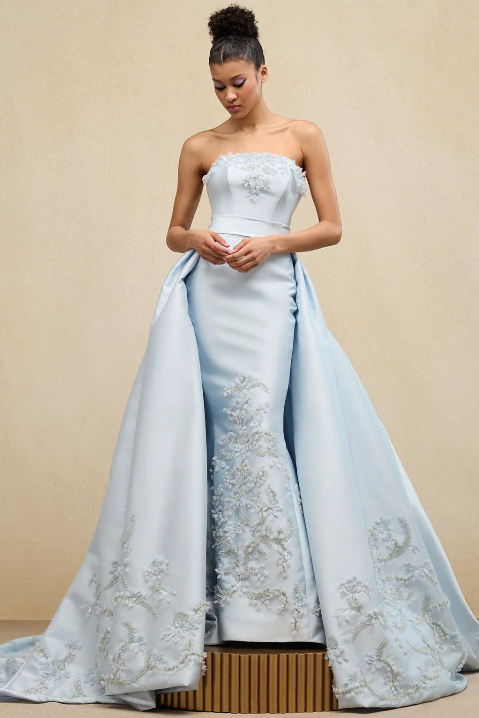 Robe de mariée bustier bleu pâle Ines Di Santos