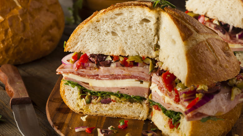 muffuletta sandwich