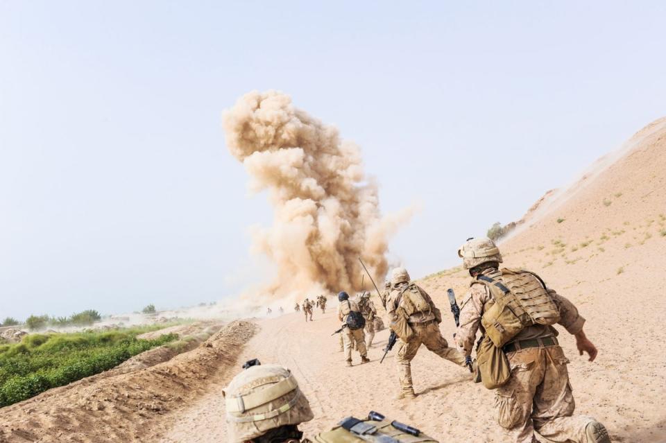 Buried bomb in Miam Poshteh, Helmand, Afghanistan, 2009 (Peter van Agtmael/Magnum Photos)