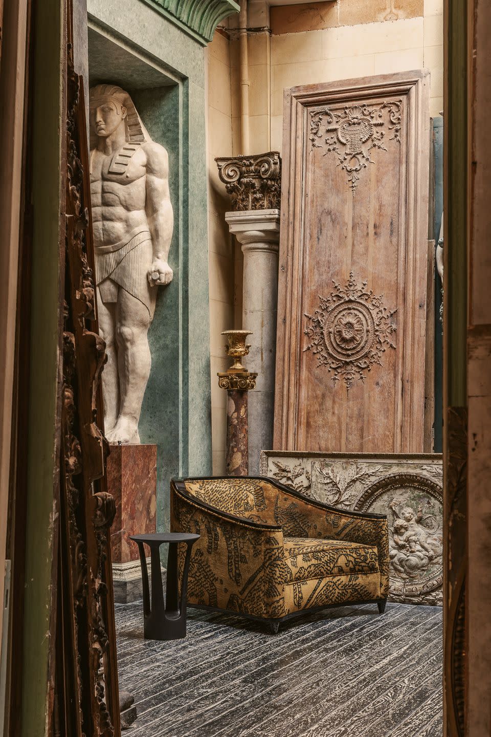 a statue in a room