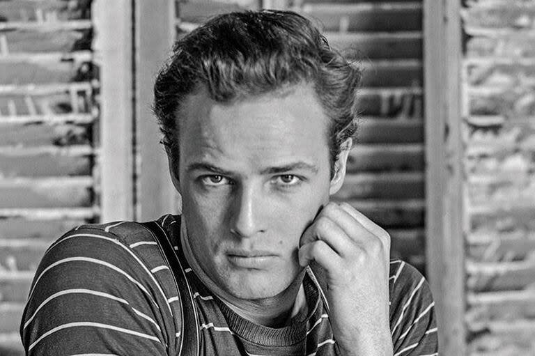 Marlon Brando, un emblema de la belleza y la fuerza de la juventud