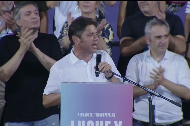 Kicillof advirtió en Avellaneda en la noche del sábado: "No se puede hacer un peronismo sin Cristina"