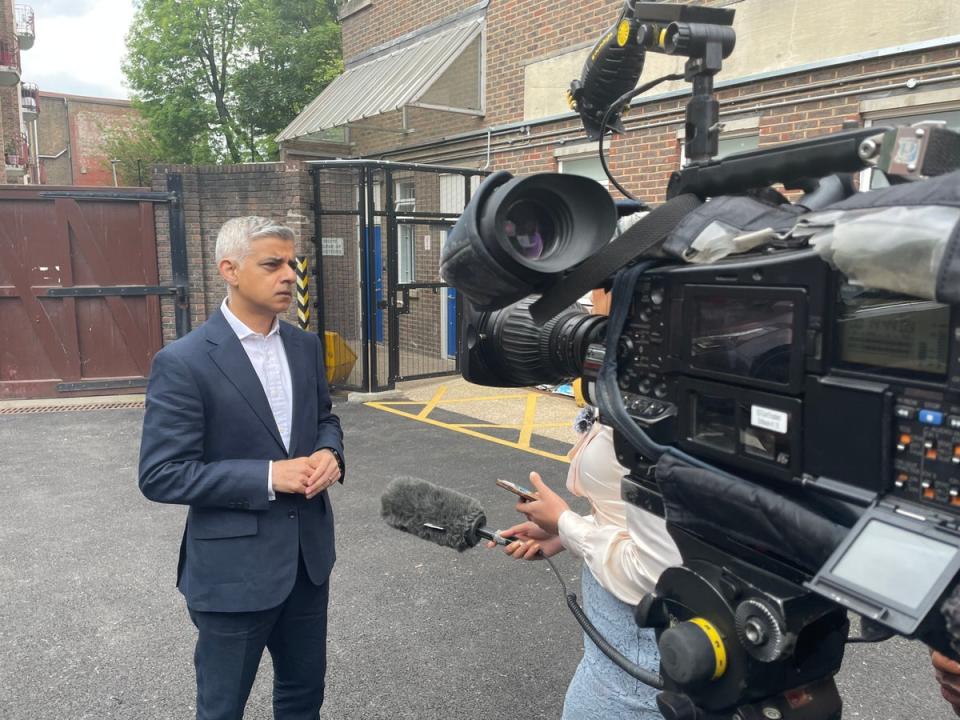 Sadiq Khan speaks with media on a visit to Tottenham Police Station (Noah Vickers/Local Democracy Reporting Service)