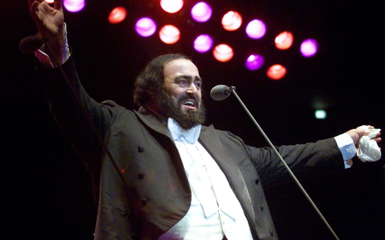 Luciano Pavarotti in 2000 - Reuters