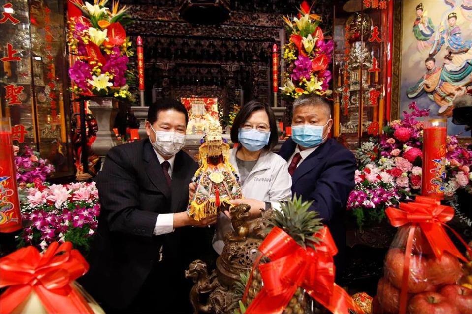 全台瘋媽祖！一張圖看懂「大甲媽繞境」、「白沙屯媽進香」差別