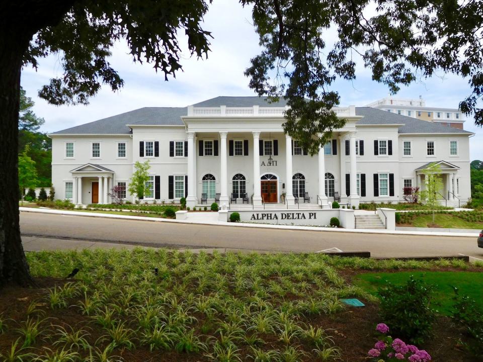 Alpha Delta Pi, Delta Sigma Chapter - University of Mississippi