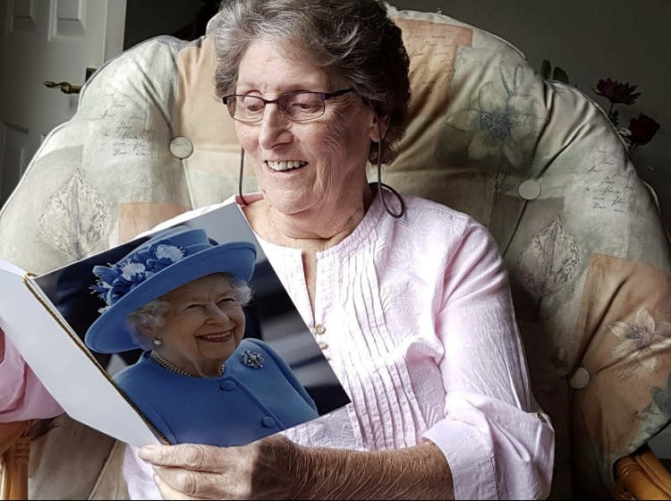 Tricia Pont, 81, and husband Ray, 84, are among the final people to receive a signed correspondence from The Queen after opening a letter on the day she died. (SWNS)                                   