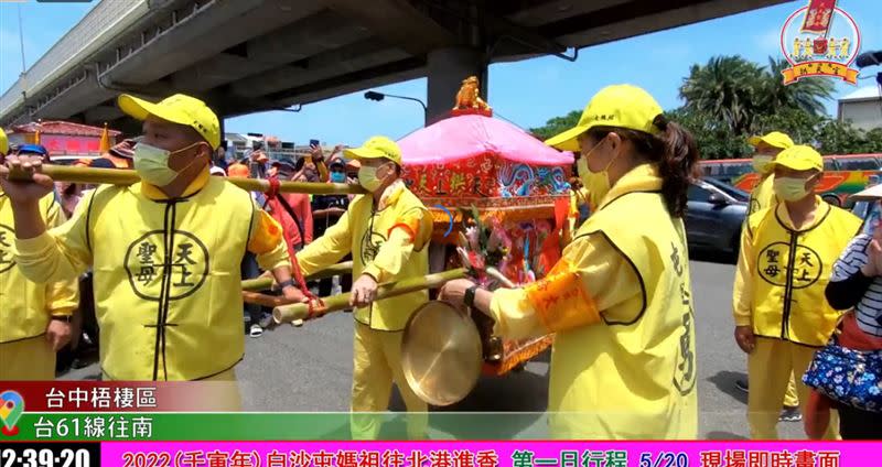 白沙屯媽祖南下到北港進香，吸引大批信徒朝拜。（圖／翻攝自白沙屯拱天宮臉書）