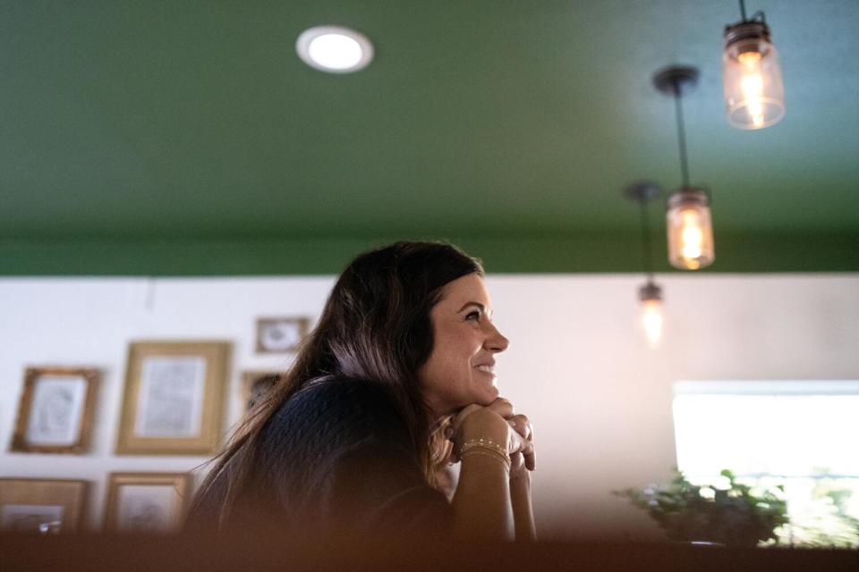 Tiffani Thiessen shares a moment with the chef at Heritage.