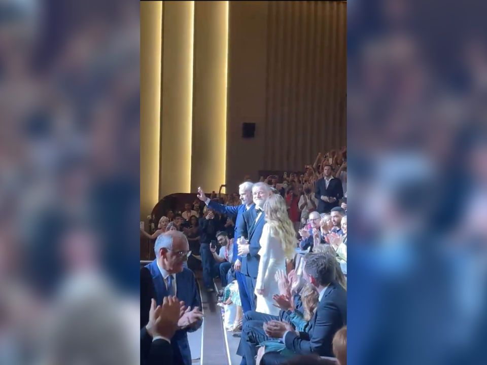 ‘The Banshees of Inishirin’ Venice Film Festival standing ovation (Ramin Setoodeh/ Twitter screenshot)