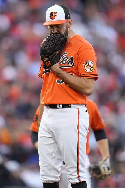 Orioles lose to Rangers in ALDS Game 2 in Baltimore