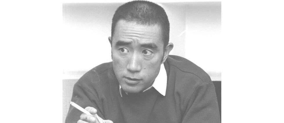 Mishima en 1968 , à Tokyo.   - Credit:KEN INAMURA / Yomiuri / The Yomiuri Shimbun via AFP