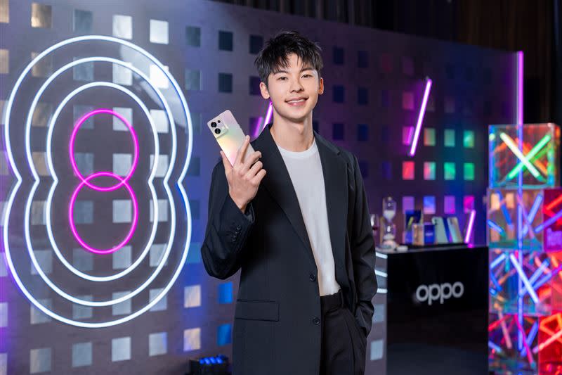 許光漢出席OPPO Reno8系列新機發表會。（圖／OPPO提供）