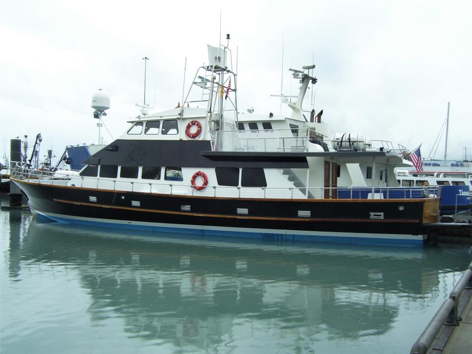 Get up close with glacier and seals on the Lu-Lu Belle.