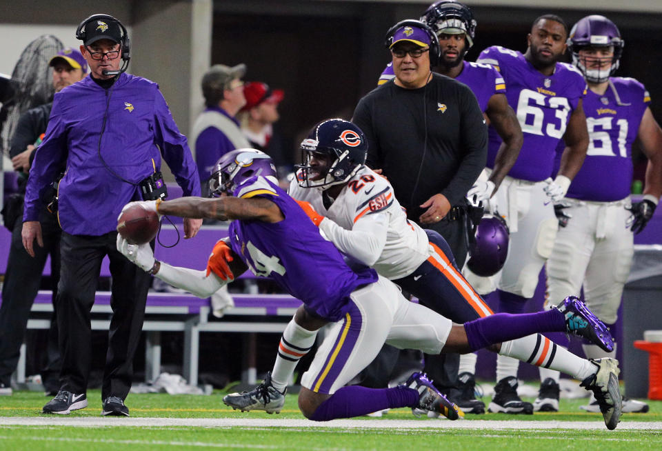 MINNEAPOLIS, MN - DECEMBER 30: (L) Head coach Mike Zimmer of the Minnesota Vikings watches as Prince Amukamara #20 of the Chicago Bears disrupts a pass intended for Stefon Diggs #14 of the Minnesota Vikings at U.S. Bank Stadium on December 30, 2018 in Minneapolis, Minnesota. (Photo by Adam Bettcher/Getty Images)