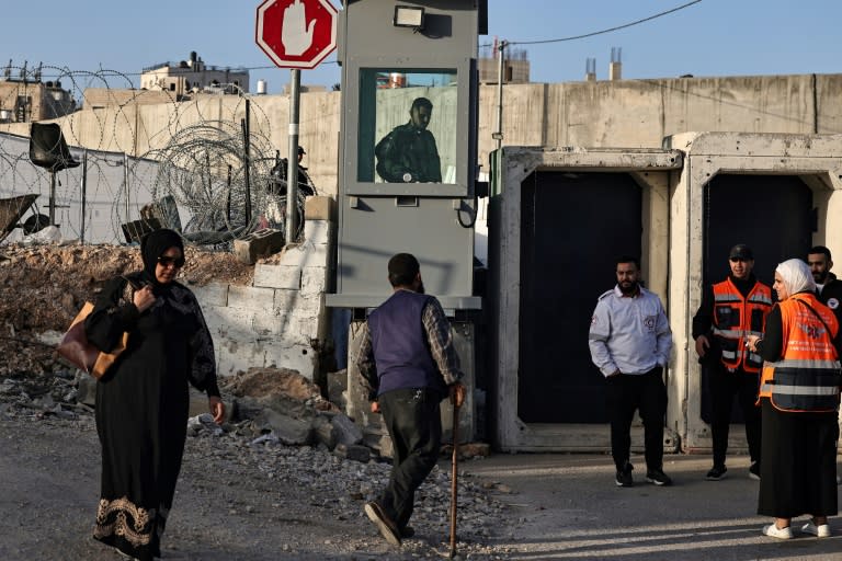 Palestinian livelihoods have been hurt by bans on labourers crossing into Israel (Zain JAAFAR)