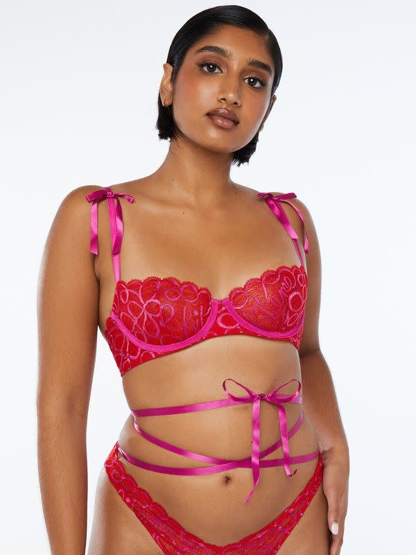 Just FYI blokes, lingerie is the worst Valentine's day gift