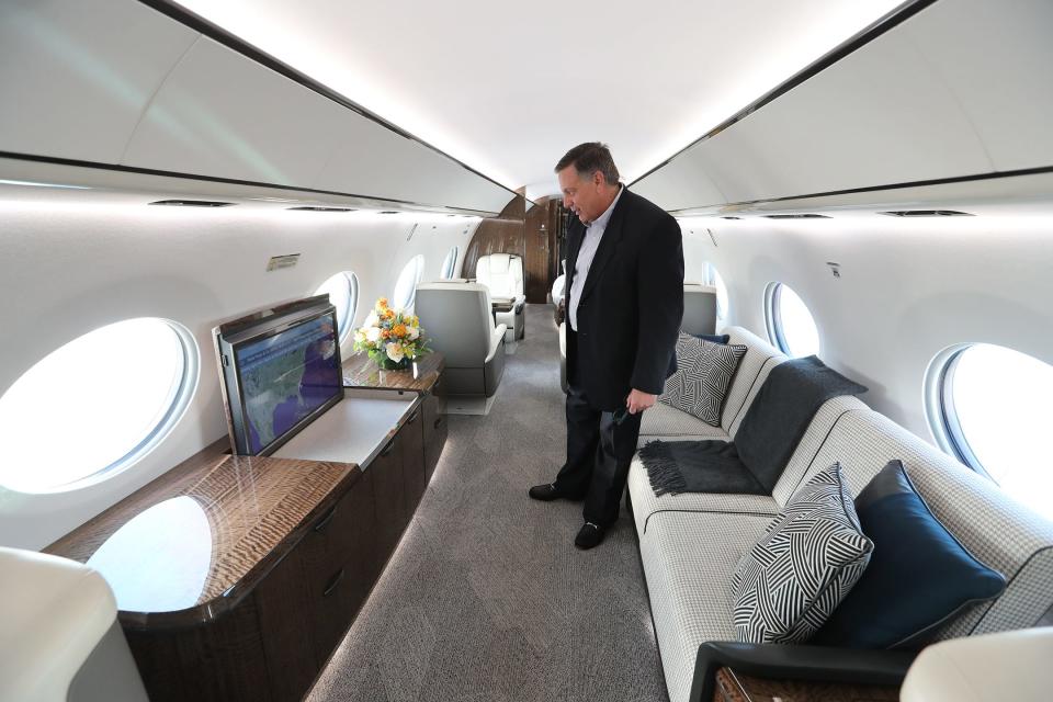 Joe Marinelli, president Visit Savannah, gets a look inside the cabin of the Gulfstream G700 during a special event on Tuesday, October 31, 2023 at Gulfstream's newest next-generation manufacturing facility.