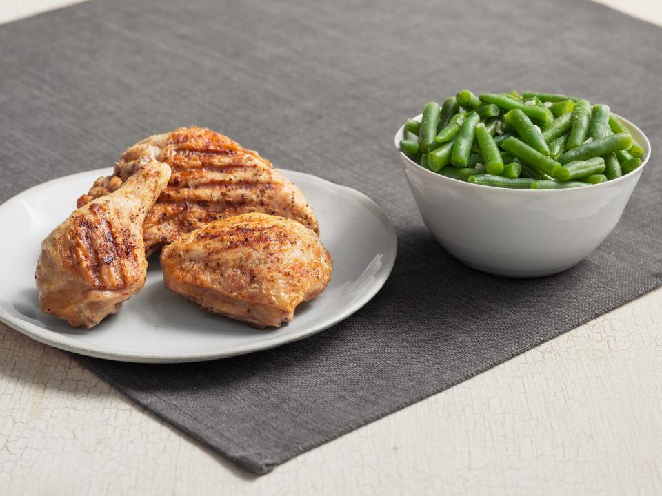 Grilled chicken with green beans