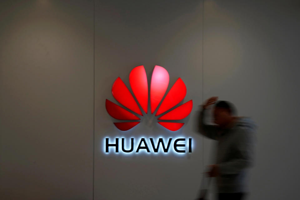 Despite the departure of the Android Operating System (OS) from Huawei amid a growing trade war between the US and China, tech experts believe the company can design and implement their own OS. — Reuters pic