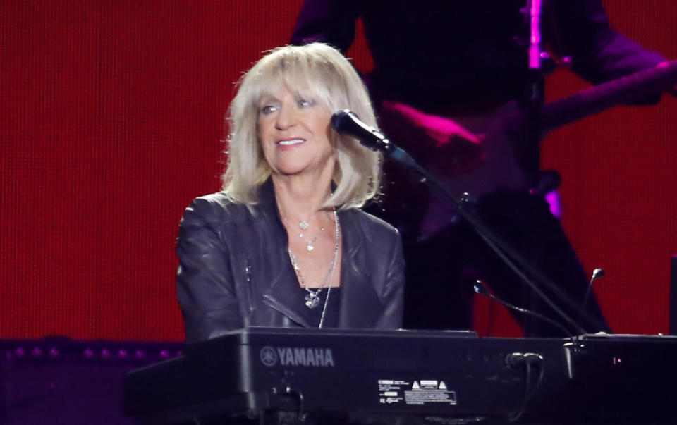 Christine McVie performs in 2014 as Fleetwood Mac reunited for a new album and tour that included this stop at the Forum in Los Angeles. / Credit: Michael Robinson Chavez/Los Angeles Times via Getty Images