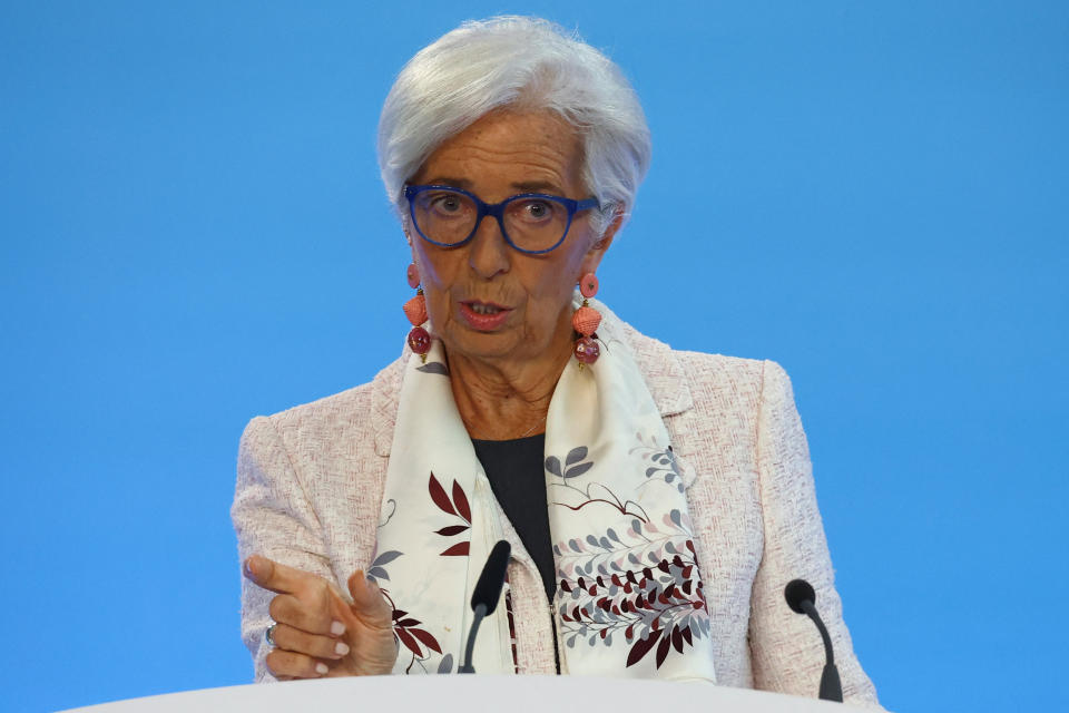 European Central Bank (ECB) President Christine Lagarde speaks to the media following the Governing Council&#39;s monetary policy meeting at the ECB headquarters in Frankfurt, Germany, July 27, 2023. REUTERS/Kai Pfaffenbach