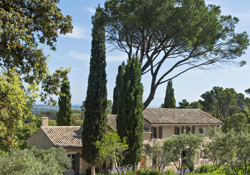 Un mas provençal superbement rénové dans les Alpilles