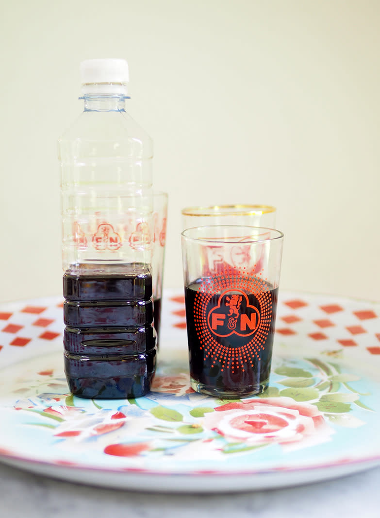 The stall also offers homemade 'lor hon gor' that is not too sweet and nice to drink chilled on a hot day.