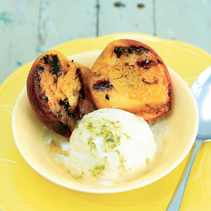 Grilled-Peach Sundaes