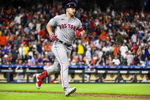 Adam Duvall hits 3-run homer in the 10th in the Red Sox's 7-5 victory over  the Astros